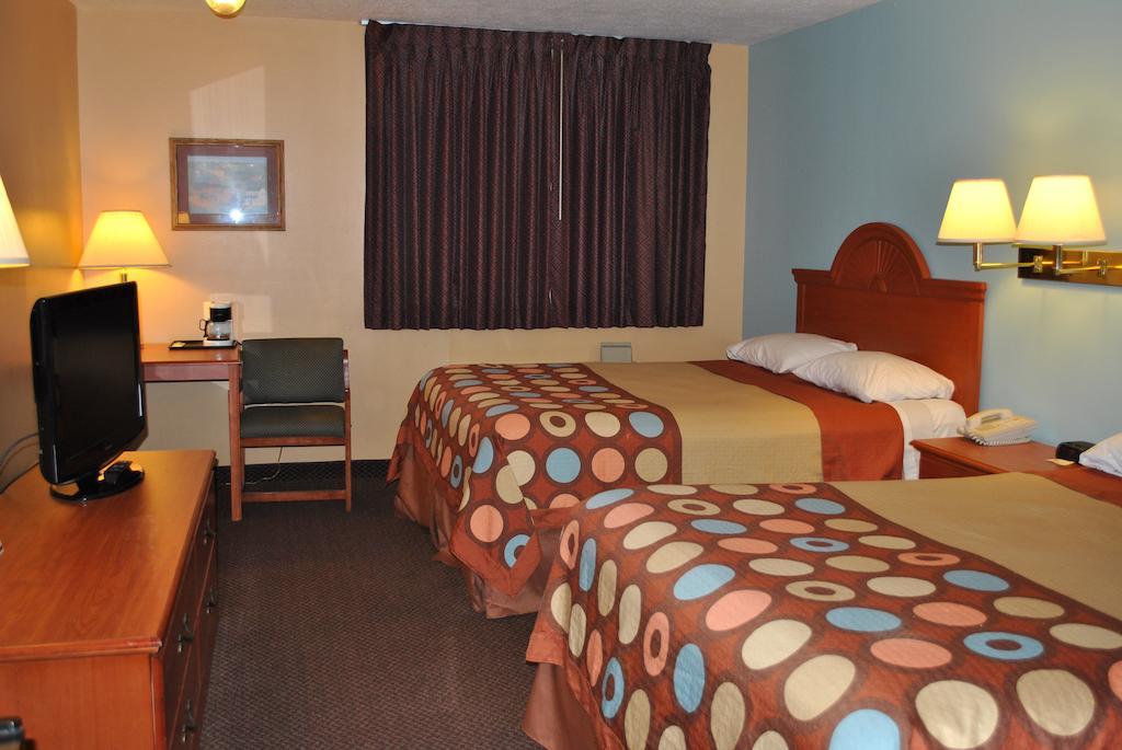 Super 8 By Wyndham Shipshewana Hotel Cameră foto